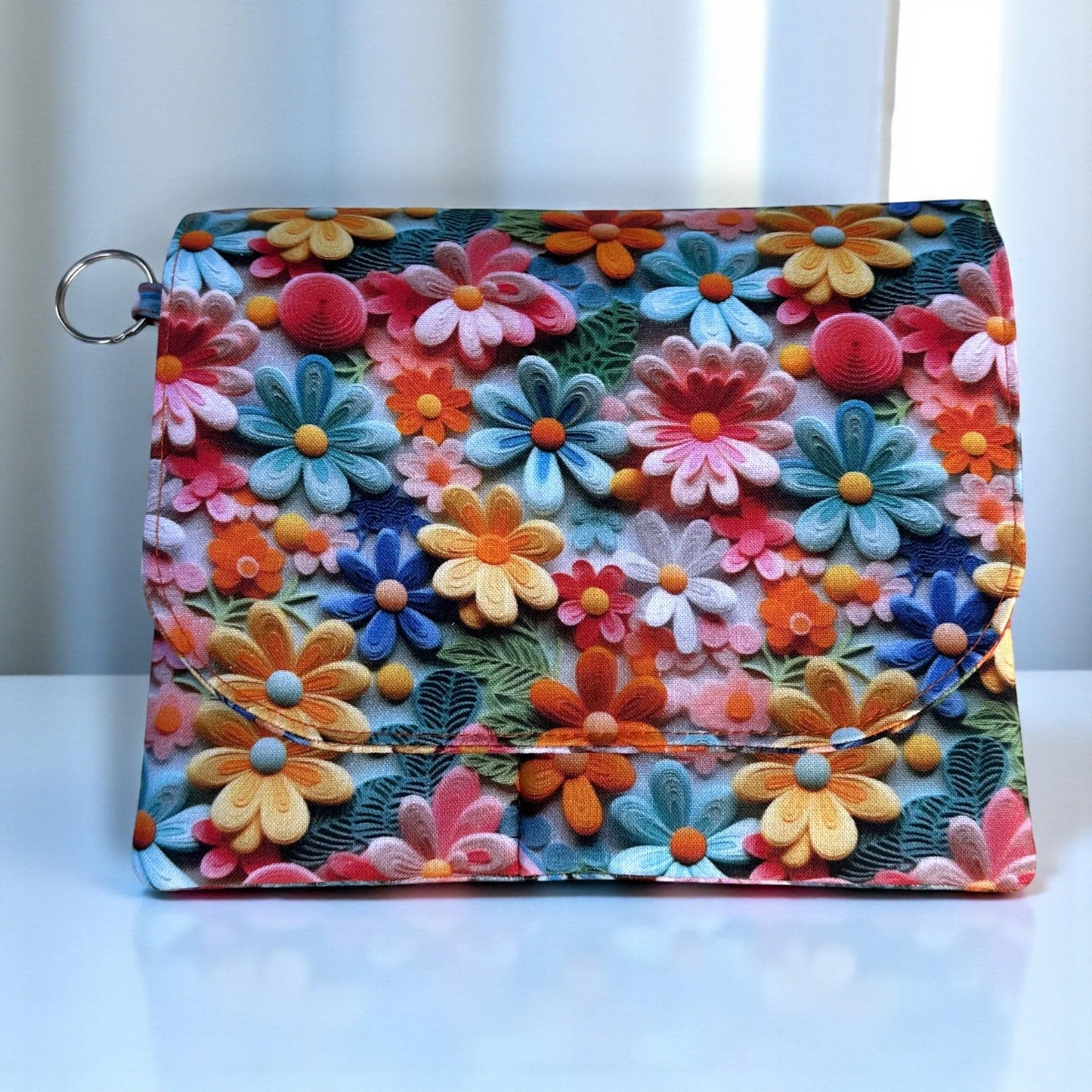 Crochet Hook Case – 6 Slots, 3D Effect Daisy Print, Handmade