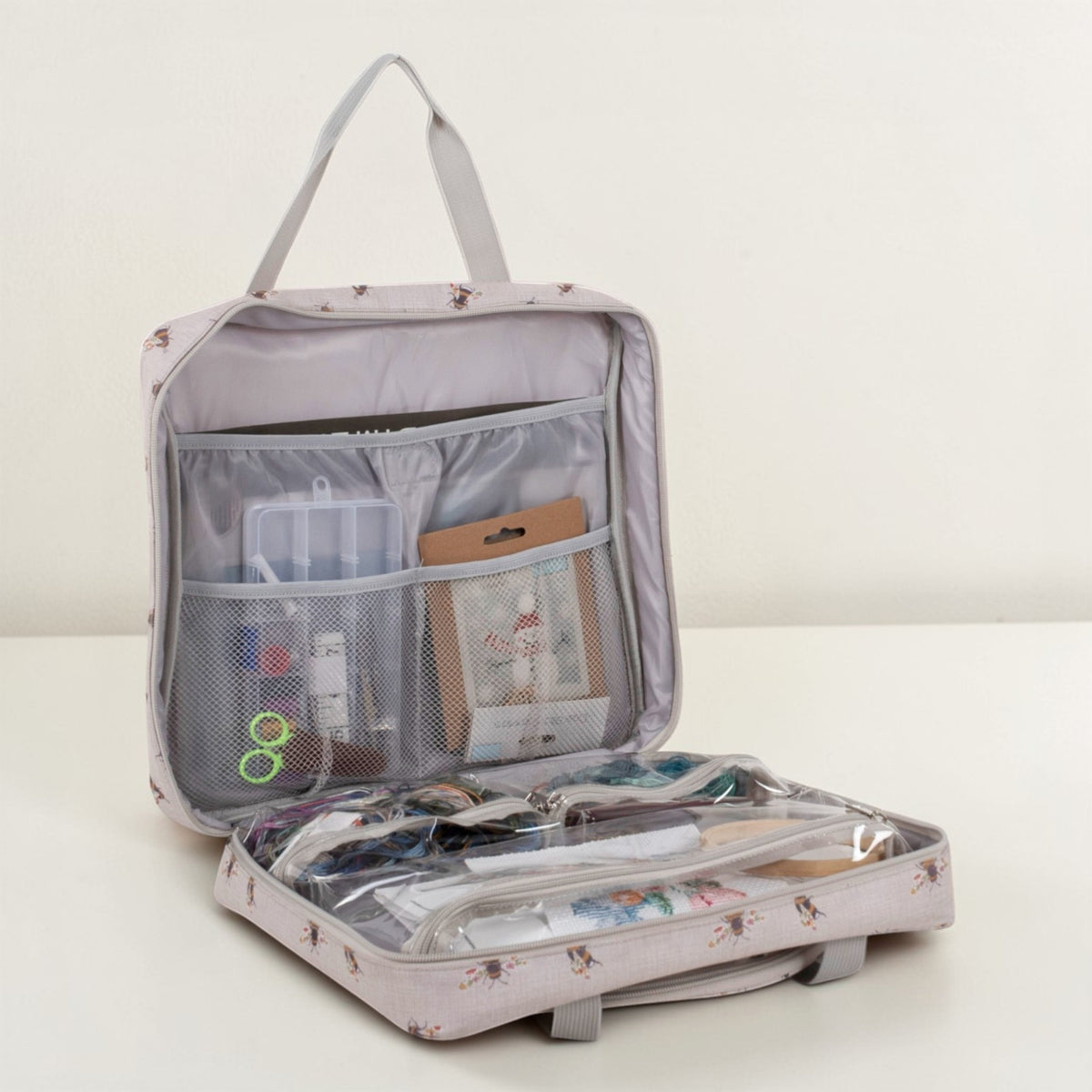 PROJECT CRAFT BAG with Embroidery Hoop Storage. Bee Design.  Lots of Pockets & Compartments