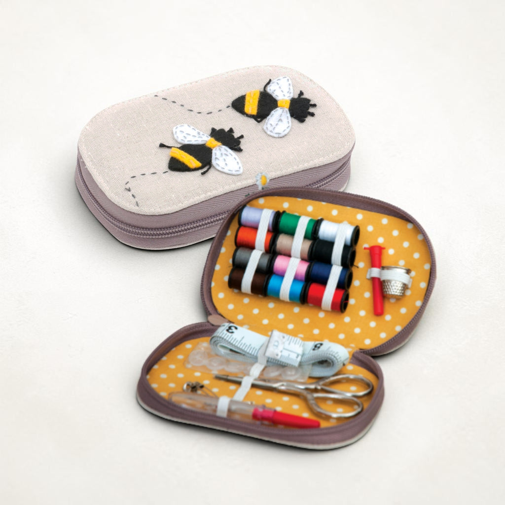 BEE SEWING KIT Bee Applique Design with contents Zip Case Super Quality