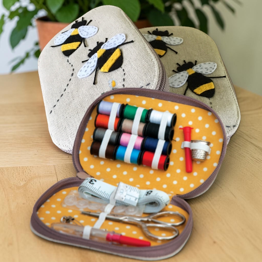 BEE SEWING KIT Bee Applique Design with contents Zip Case Super Quality