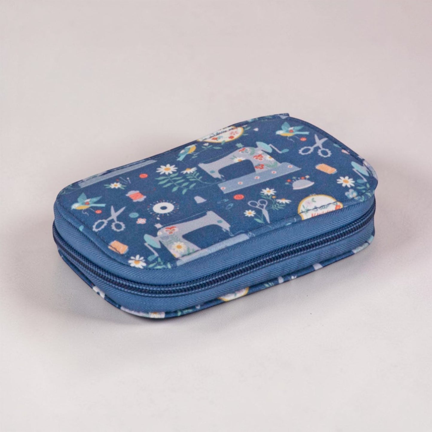 Zip Case Travel Sewing Kit – Blue Sewing Machine Print