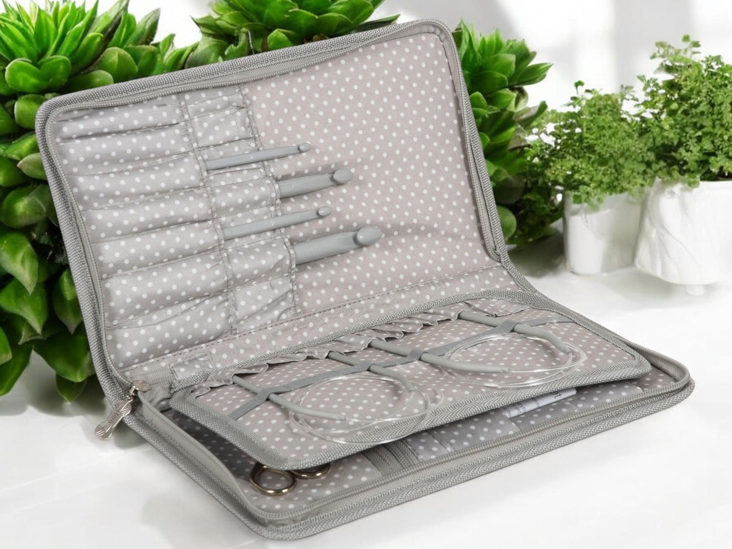 KNITTING STORAGE SET: Knitting Bag & Interchangeable Needle Case. Woolly Pully Design