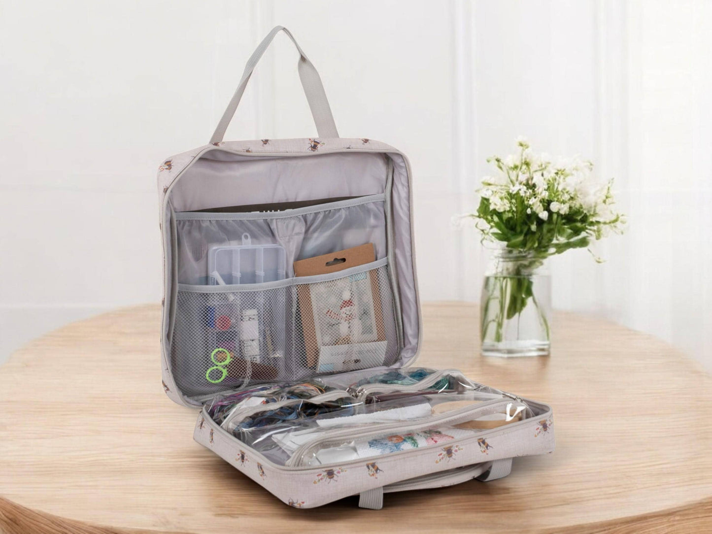PROJECT CRAFT BAG with Embroidery Hoop Storage. Bee Design.  Lots of Pockets & Compartments