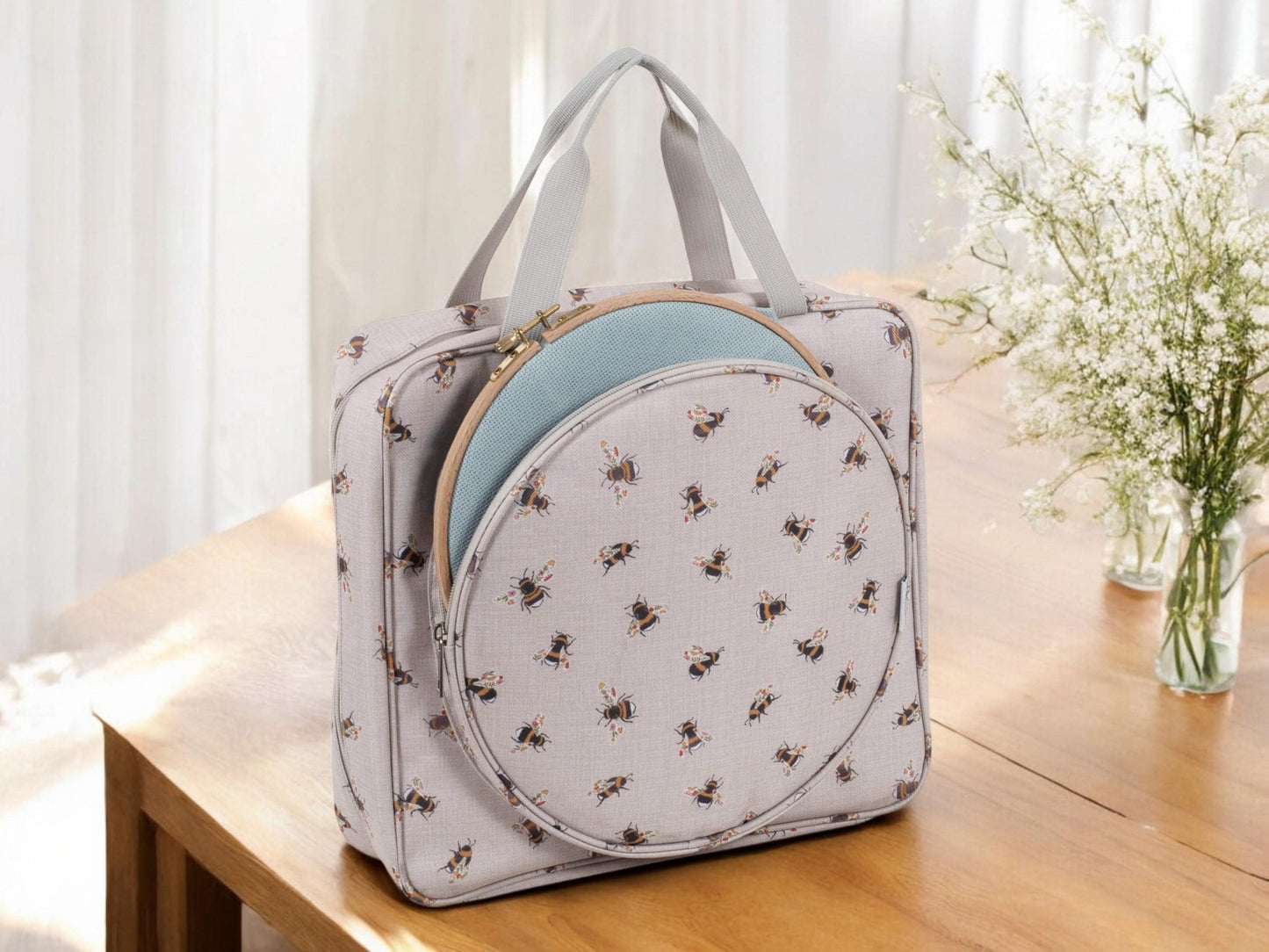 PROJECT CRAFT BAG with Embroidery Hoop Storage. Bee Design.  Lots of Pockets & Compartments